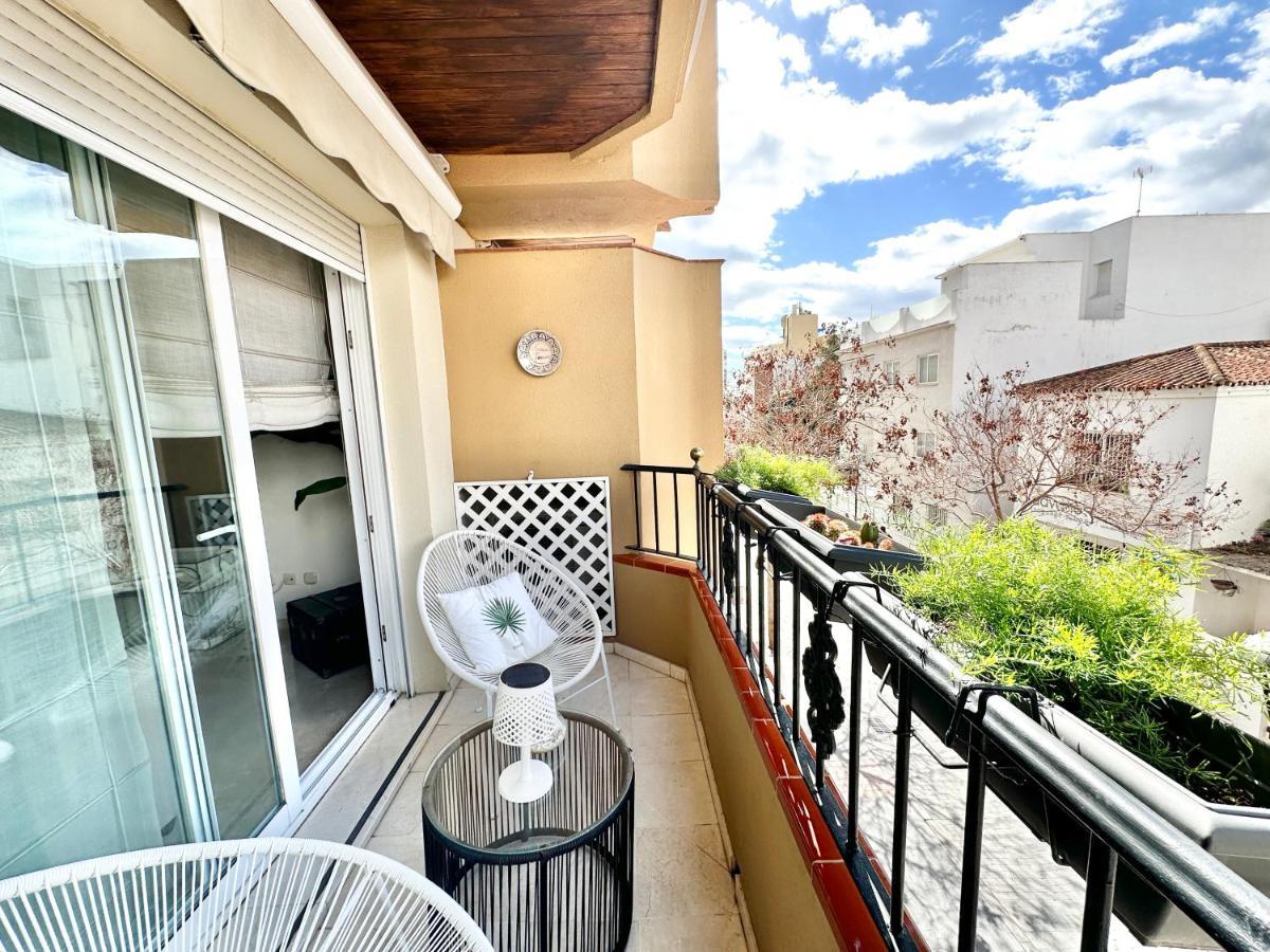 Center - Eaw Homes Apartament *